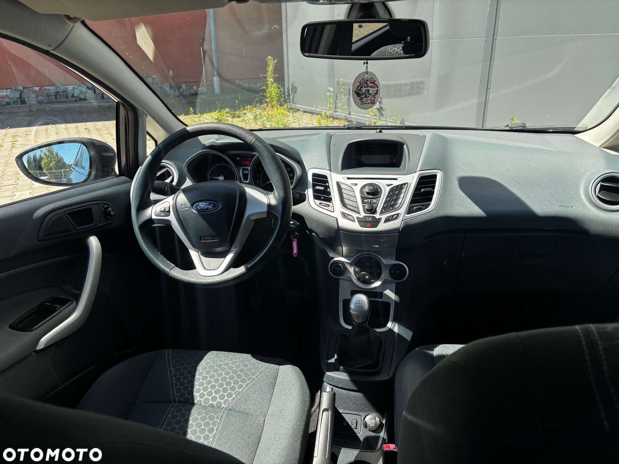 Ford Fiesta 1.6 TDCi Titanium - 18