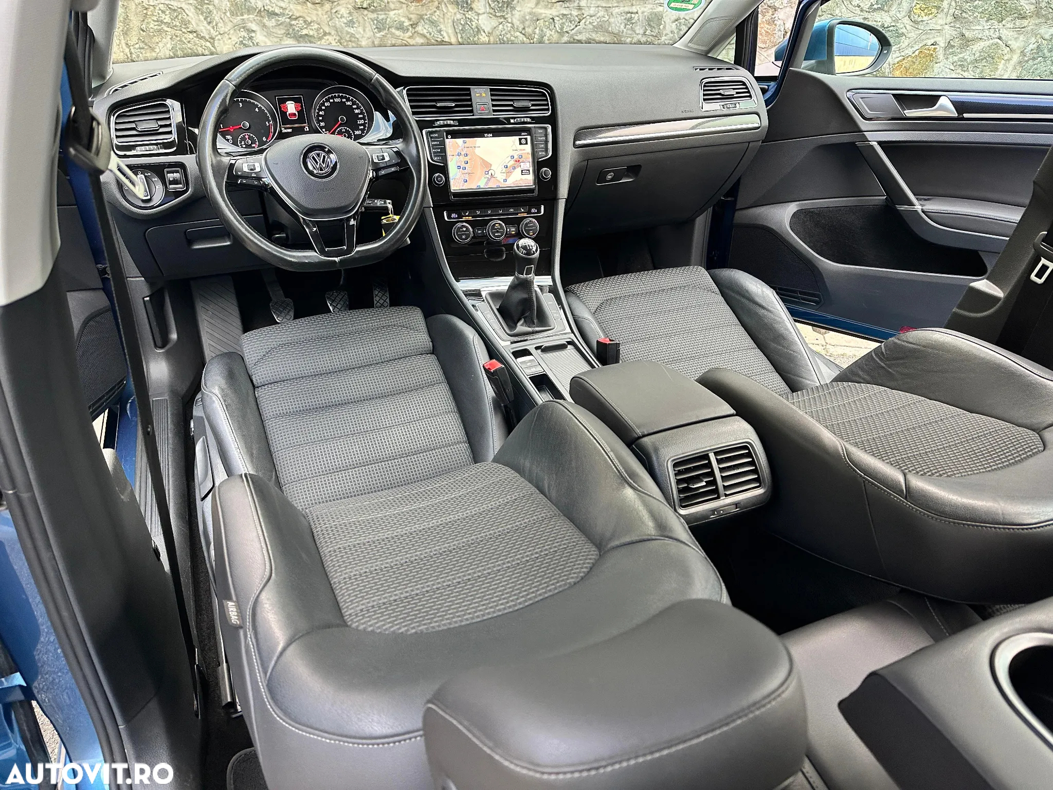Volkswagen Golf 2.0 BlueTDI Highline - 9