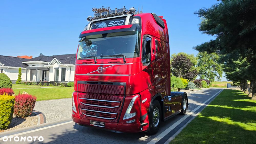 Volvo ///FH///500///2023/// GLOBETROTTER///XXL///HYDRAULIKA/// KLIMATYZACJA POSTOJOWA///ALUMINIOWE FELGI///ZABUDOWY MIĘDZYOSIOWE///FULL LED///VIRTUAL COCPIT///TV///WAGA/// STAN BARDZO DOBRY - 1