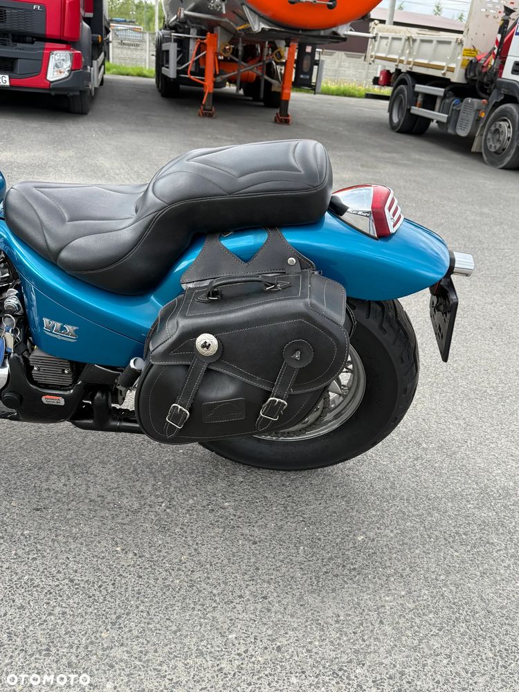 Honda VT - 13