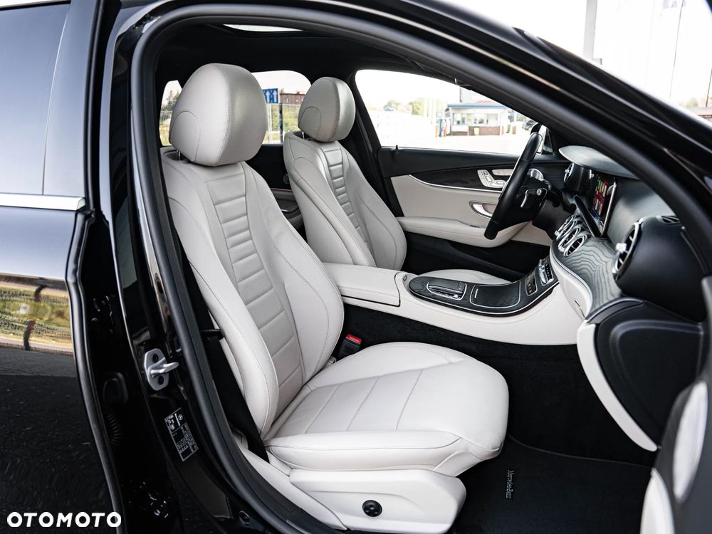 Mercedes-Benz Klasa E 220 d T 9G-TRONIC Exclusive - 25