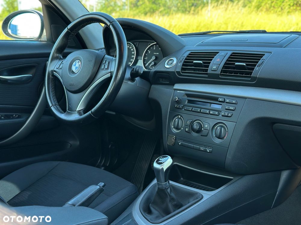 BMW Seria 1 - 21