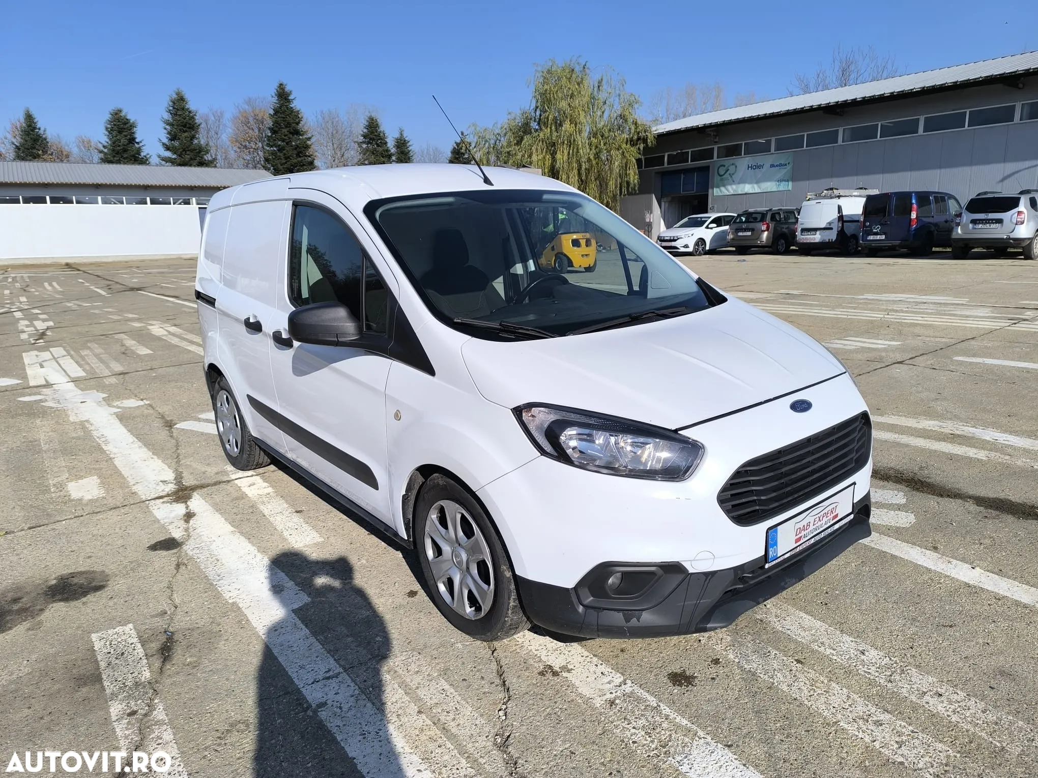 Ford Transit Courier 1.5 TDCi L1 Kombi Commercial Ambiente - 4