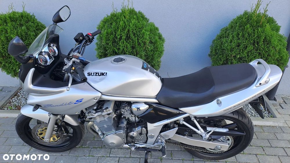 Suzuki Bandit - 32