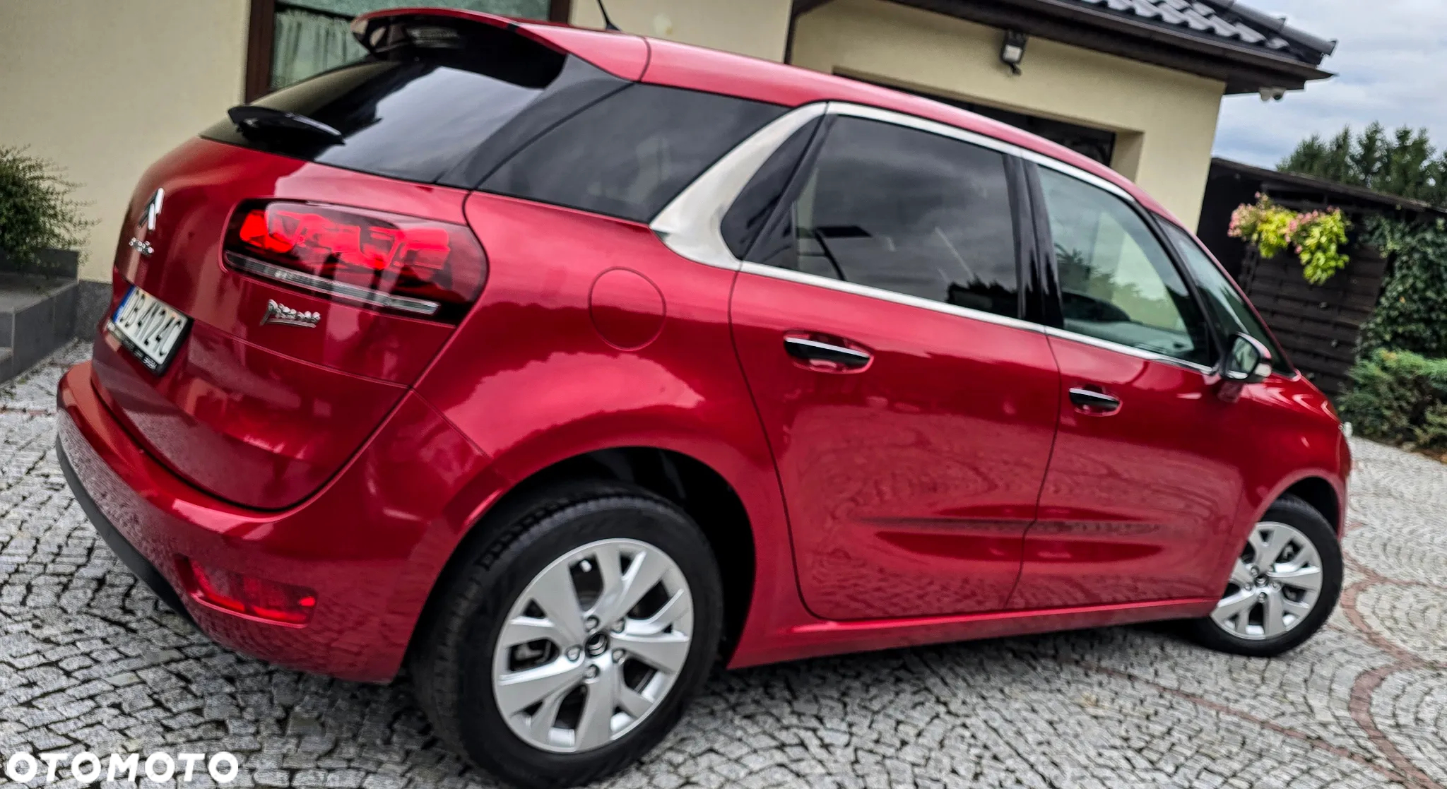 Citroën C4 Picasso 1.6 e-HDi Exclusive - 4