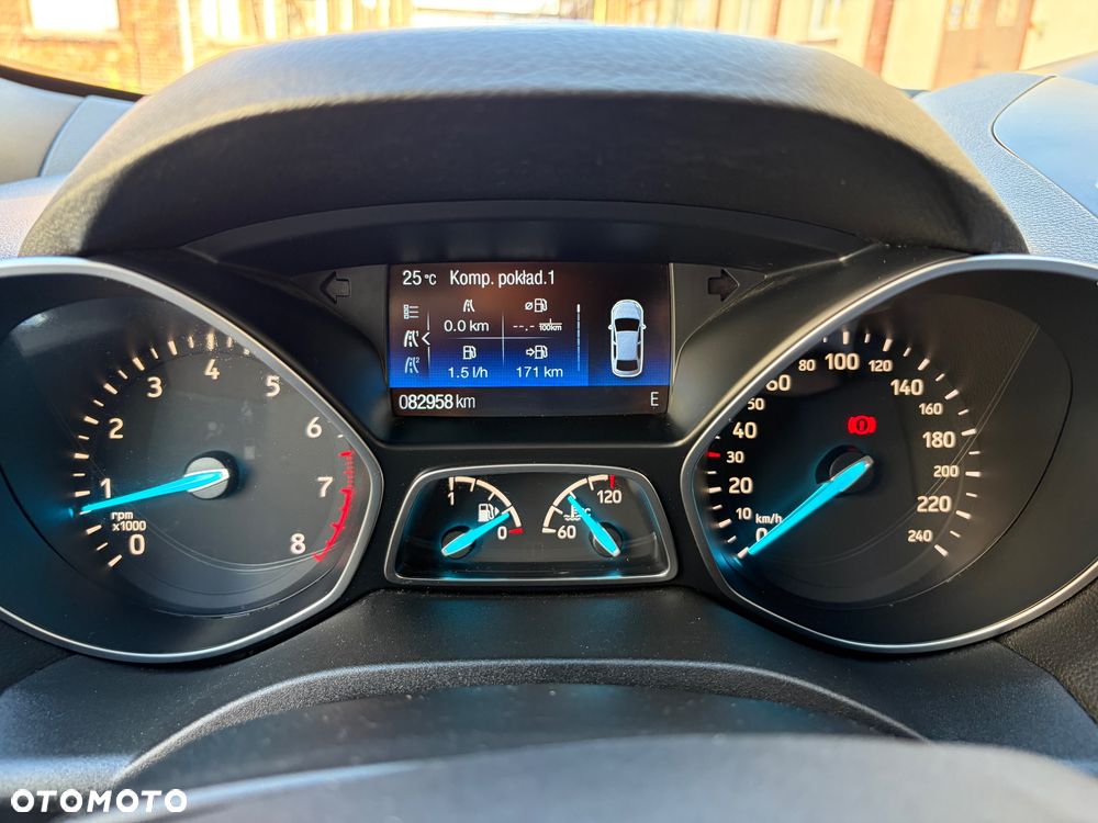 Ford Kuga 1.5 EcoBoost 2x4 ST-Line - 27