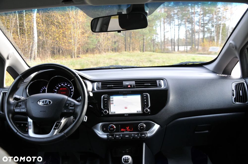 Kia Rio - 24