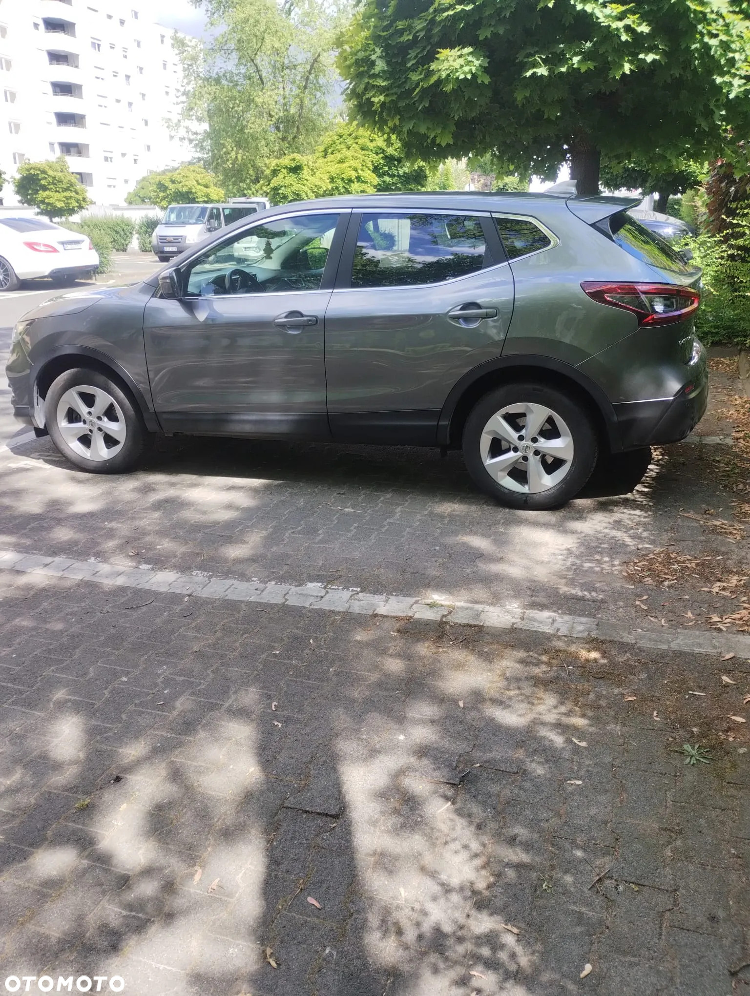 Nissan Qashqai 1.5 dCi N-Connecta - 6