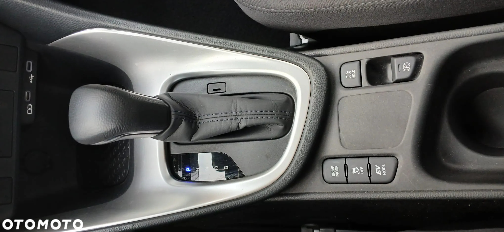 Toyota Yaris Hybrid 1.5 Comfort - 13