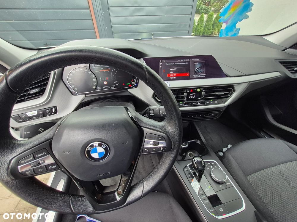 BMW Seria 1 118i - 11