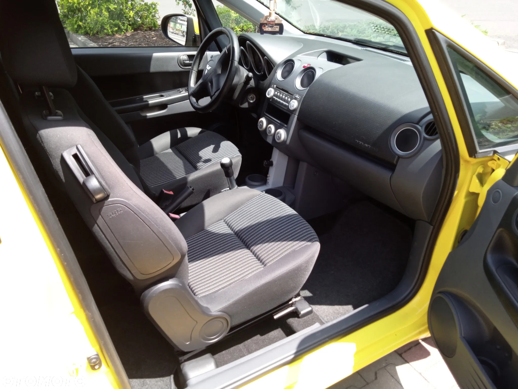 Mitsubishi Colt CZ3 1.3 Young Edition - 8
