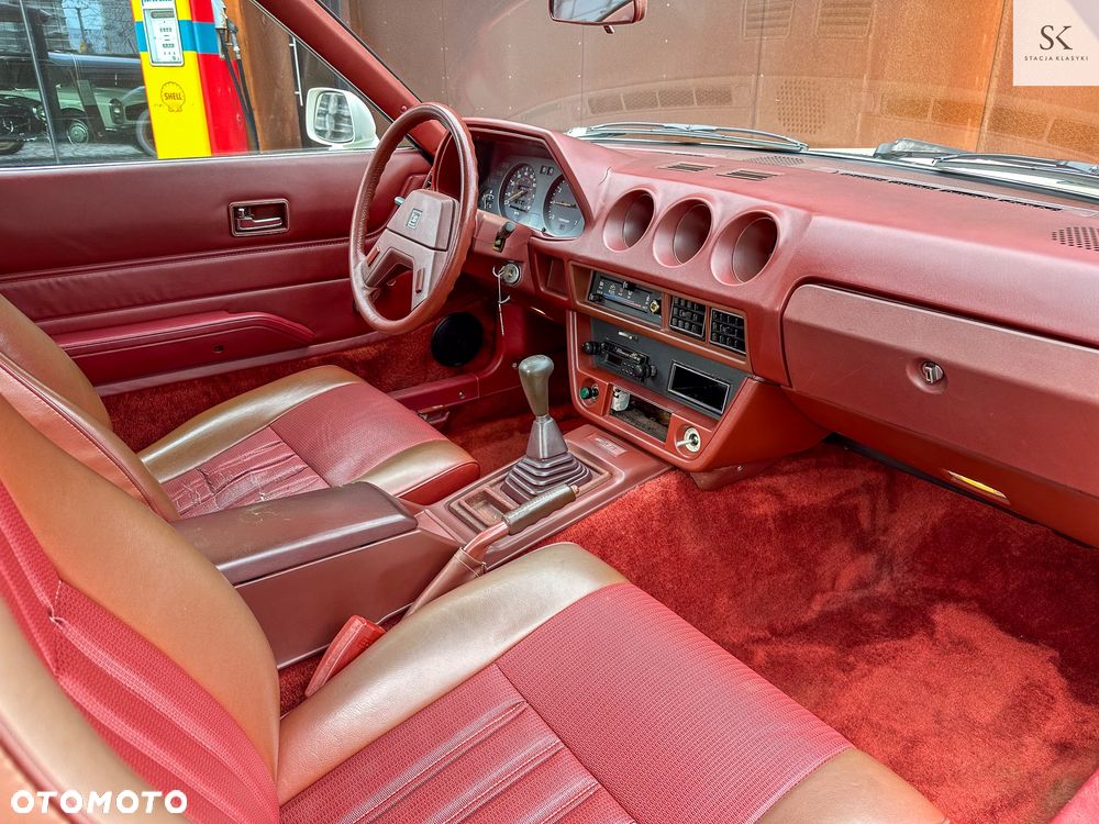 Nissan 280 ZX - 10