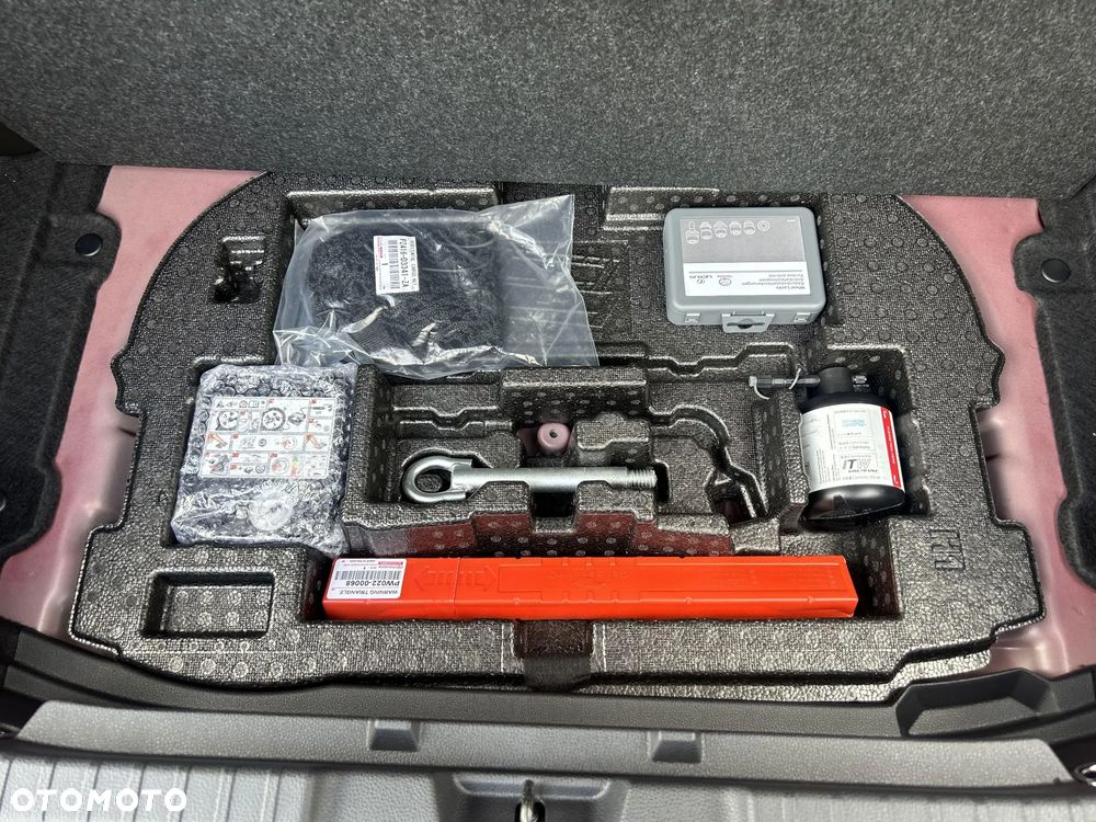 Toyota Corolla 1.8 Hybrid Style - 14