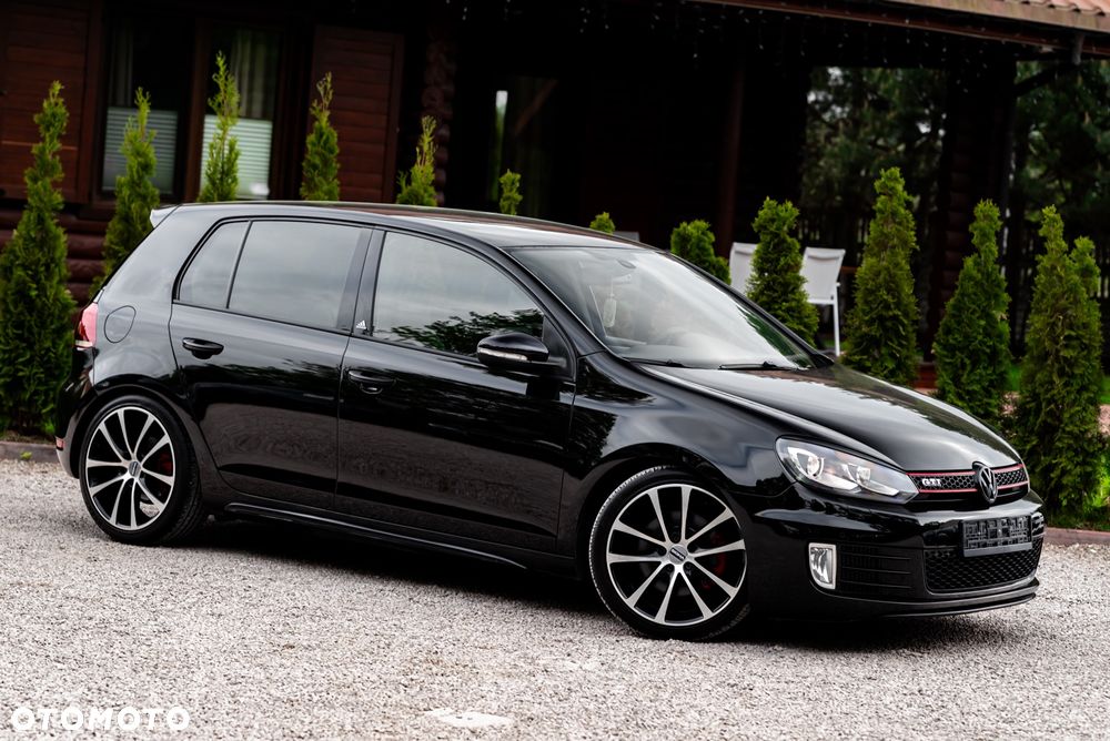 Volkswagen Golf 2.0 GTI adidas - 5