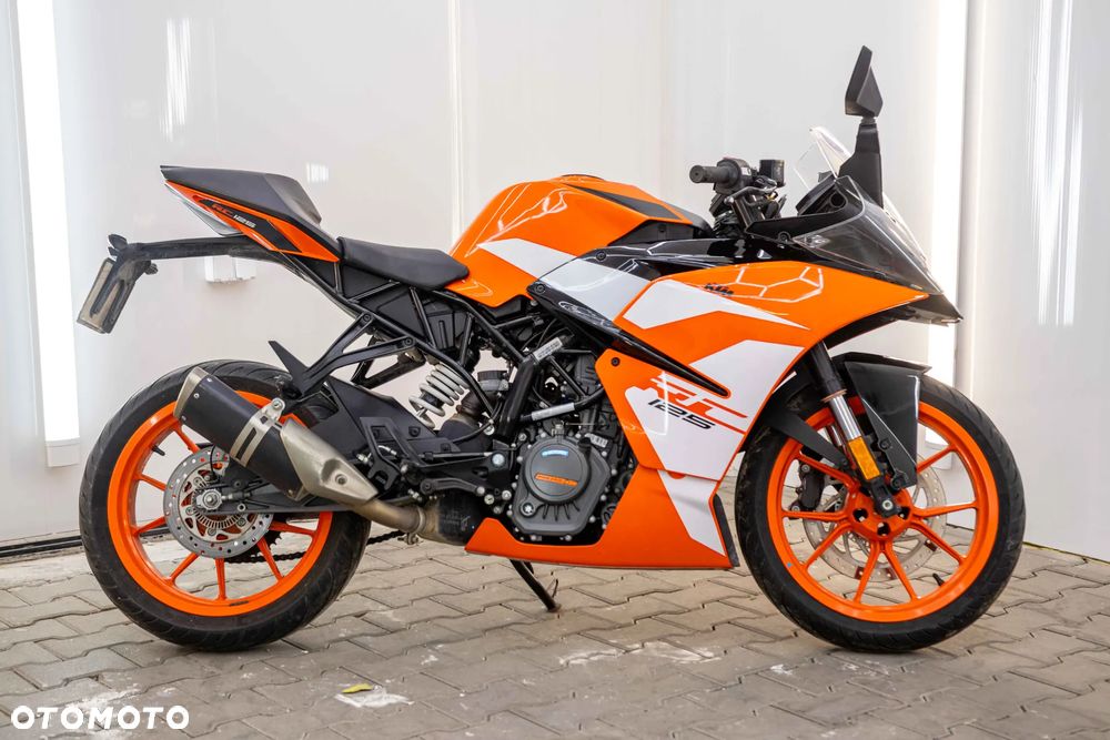 KTM RC 125 - 9