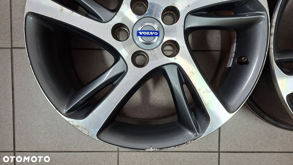 Felgi Aluminiowe 17 Volvo S40 V50 C30 5x108 ET 52.5 - 3