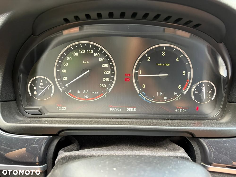 BMW Seria 5 520d - 13