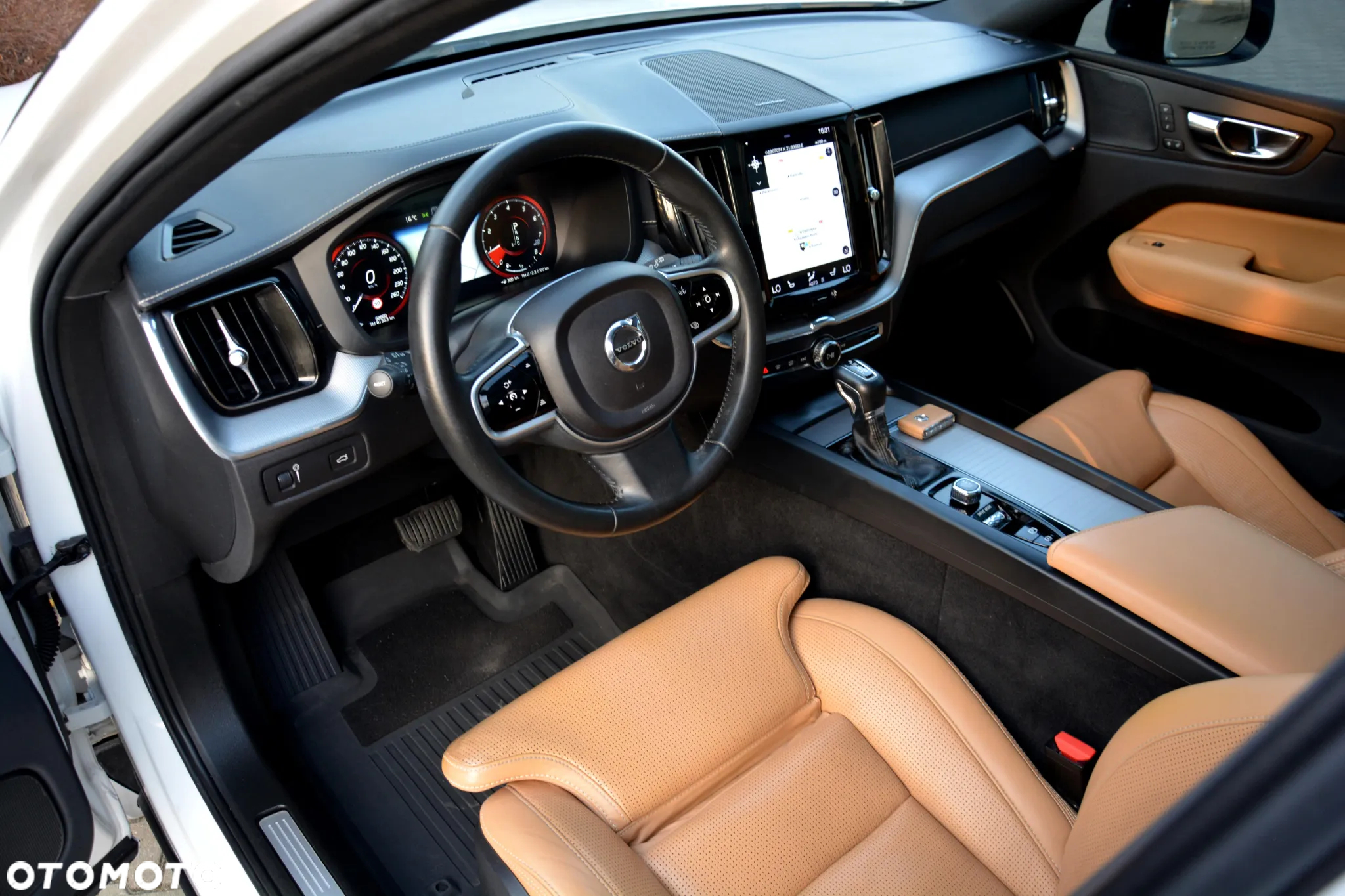 Volvo XC 60 T5 GPF Inscription - 26