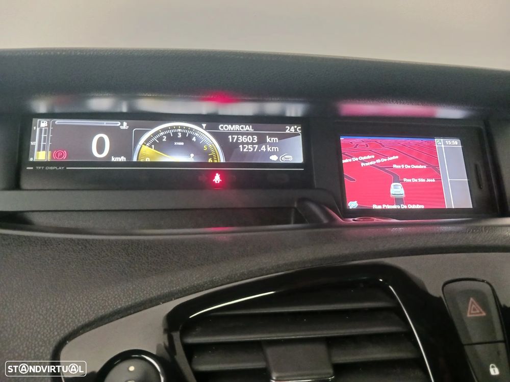 Renault Scénic 1.5 dCi Sport SS - 17
