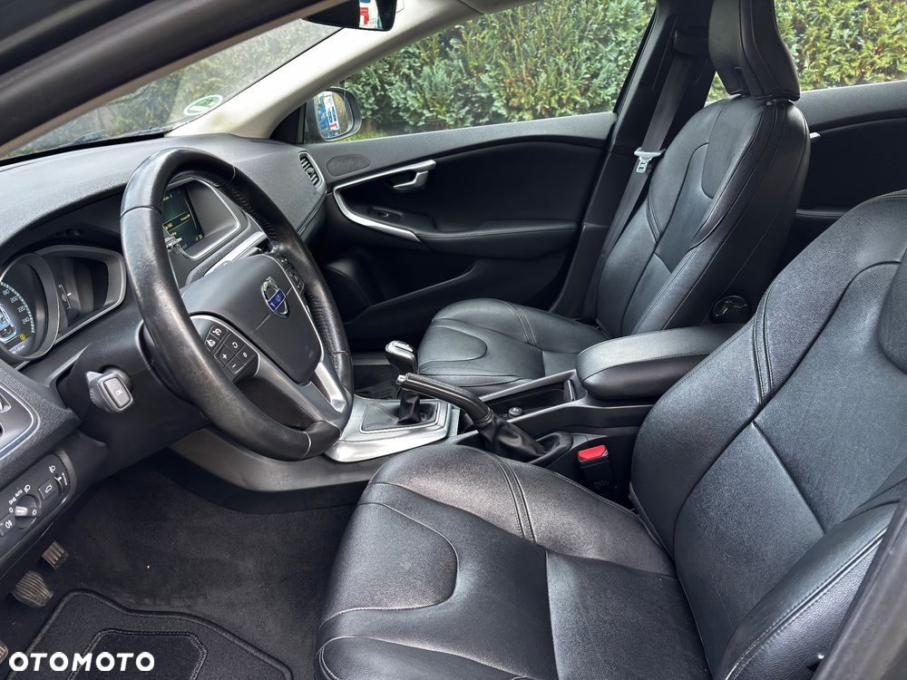 Volvo V40 D2 Drive-E Ocean Race - 23