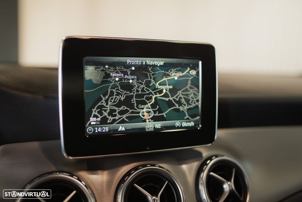 Mercedes-Benz GLA 180 d AMG Line Aut. - 32