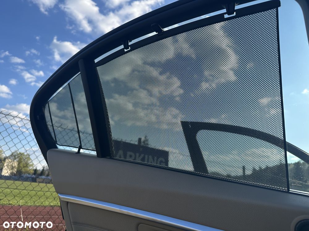 BMW Seria 3 328i Luxury Line - 20