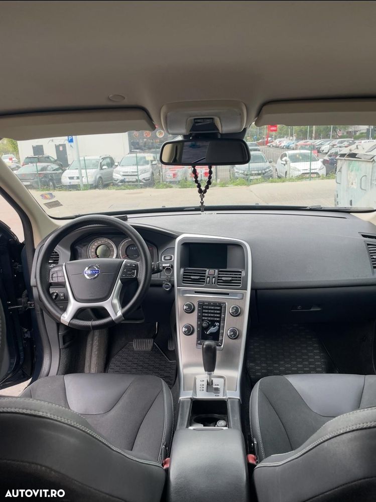 Volvo XC 60 D5 AWD Summum - 4