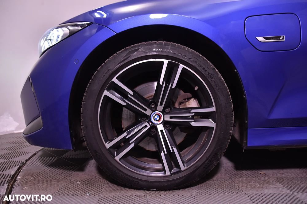 BMW Seria 3 320e AT PHEV - 13