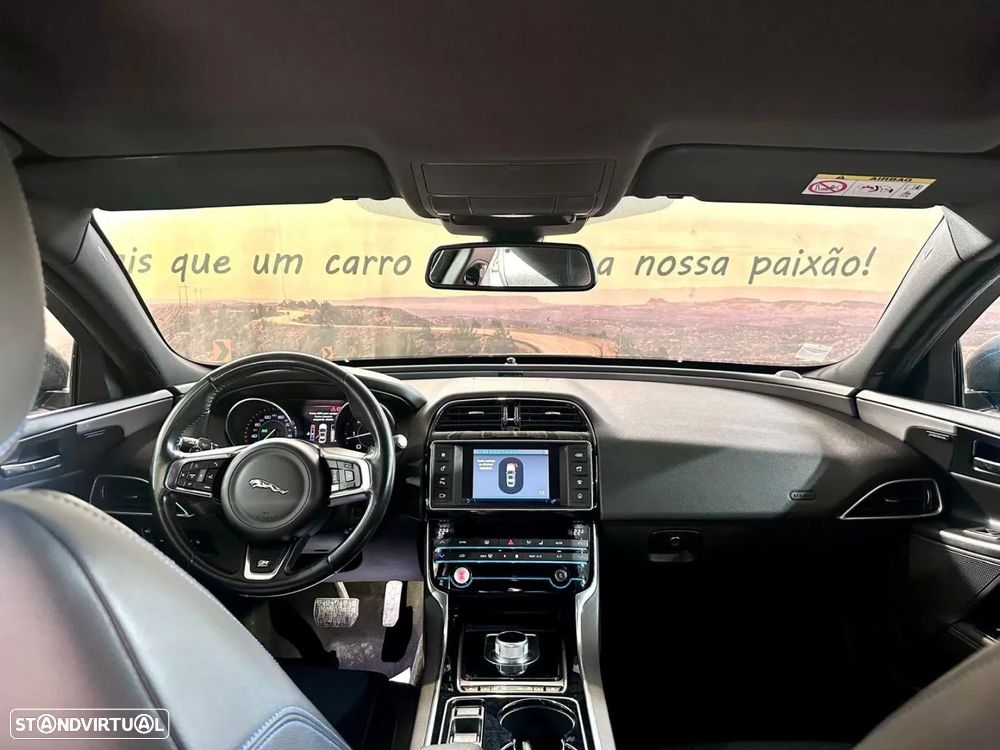 Jaguar XE 2.0 D R-Sport Aut. - 19