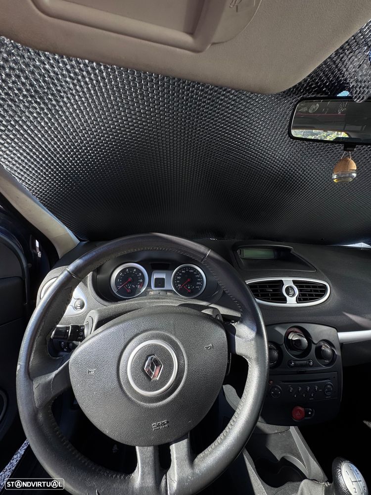 Renault Clio 2007 photo 5