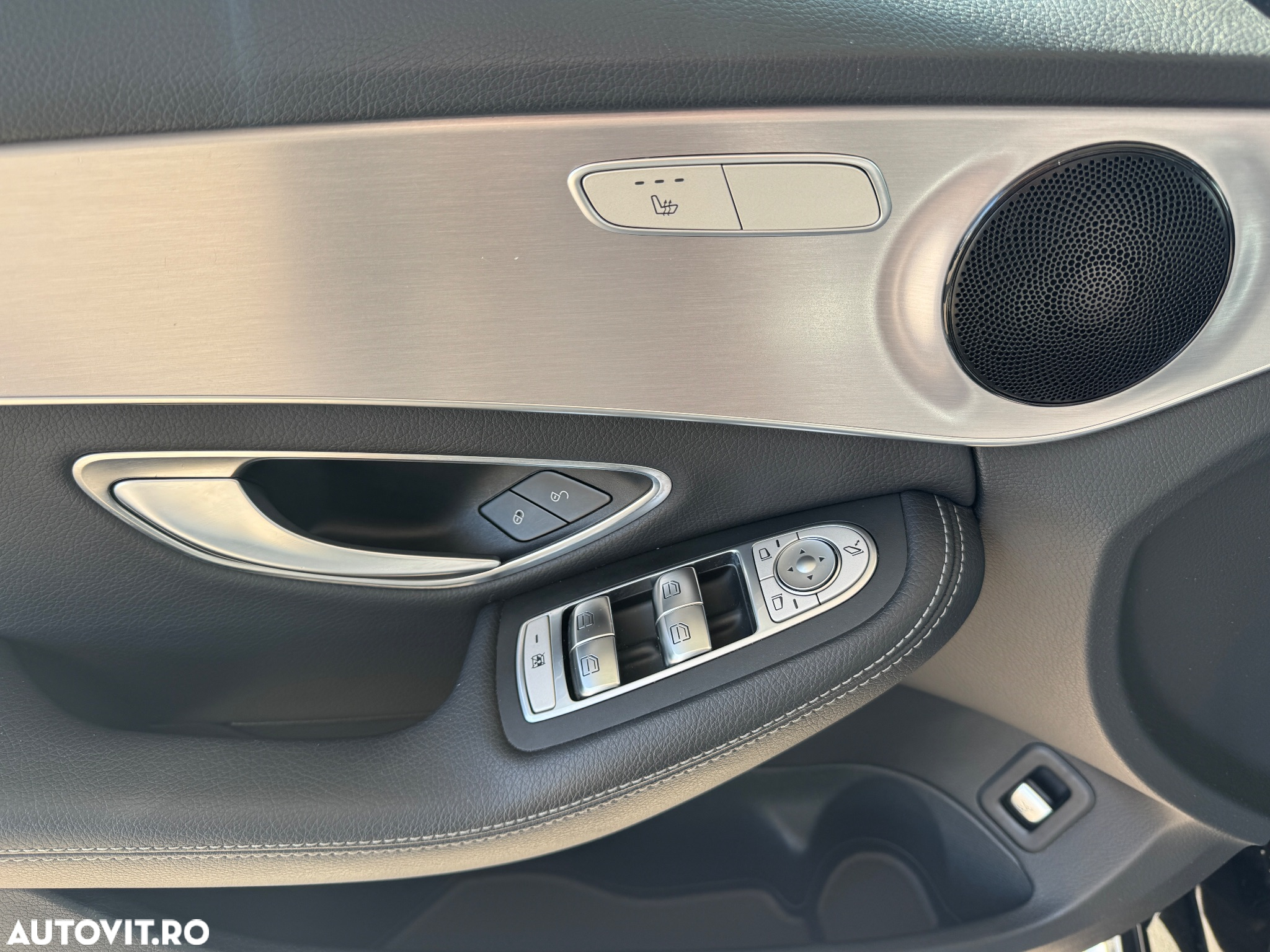 Mercedes-Benz C 220 d T 9G-TRONIC AMG Line - 13