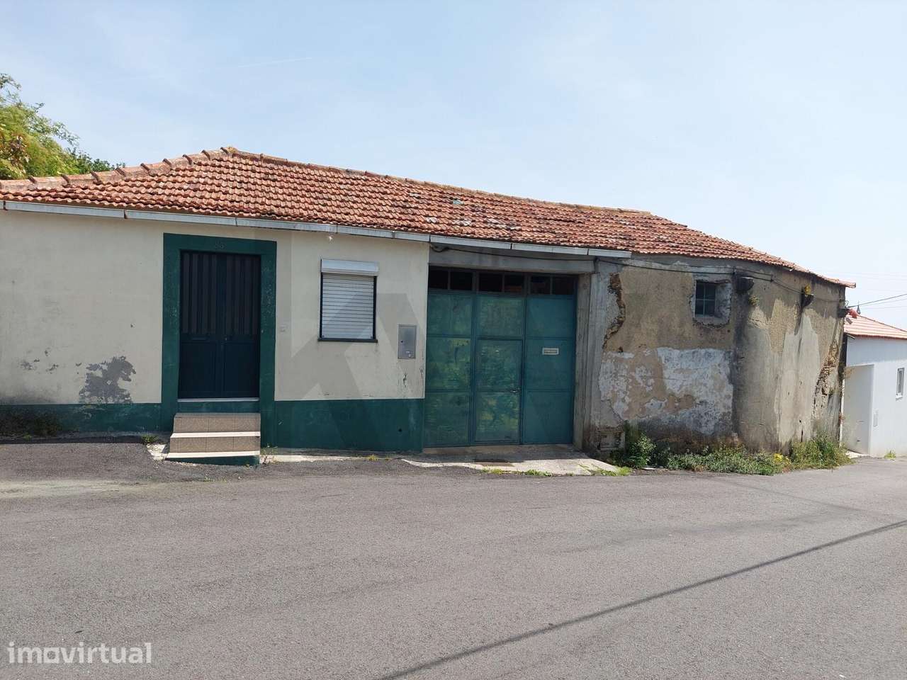 Moradia T2 Térrea e um Terreno de 1211 m2 em Esmoriz – Ovar - Grande imagem: 2/17