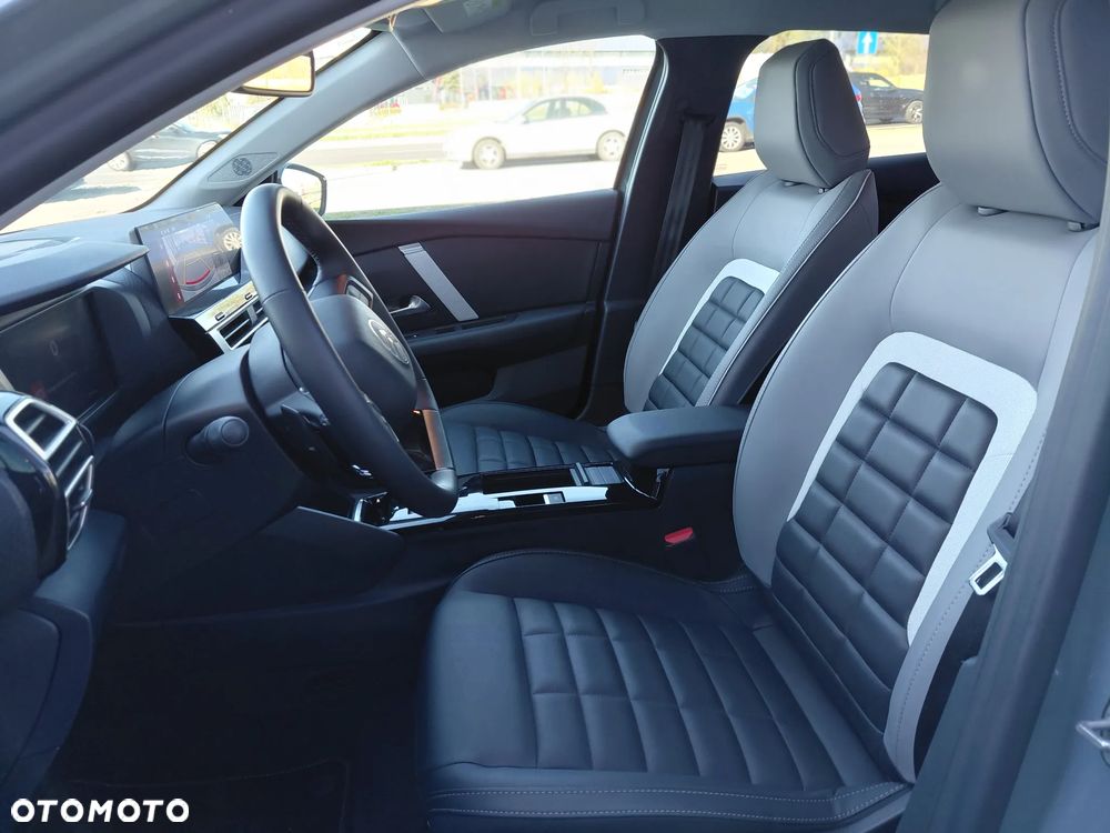 Citroën C4X 1.2 mHEV Max eDCT6 - 9