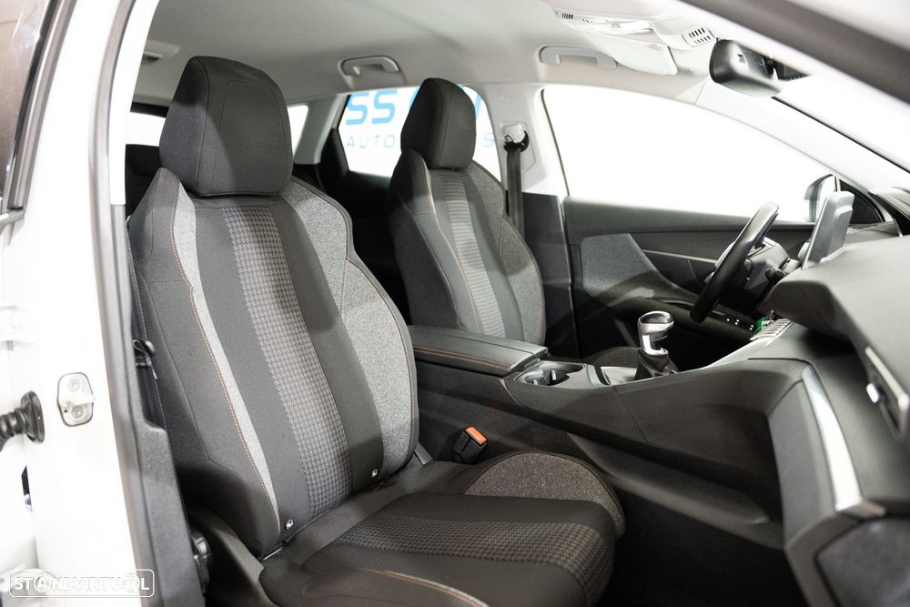 Peugeot 3008 1.2 PureTech Active - 19