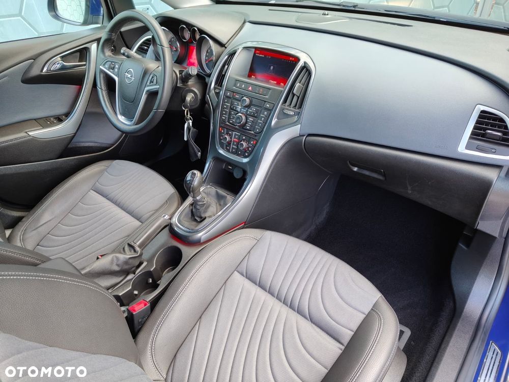 Opel Astra 1.4 Turbo Innovation - 11