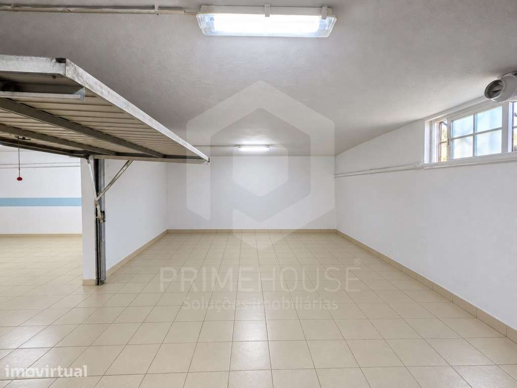 Garagem com 43 m2 - Grande imagem: 3/4