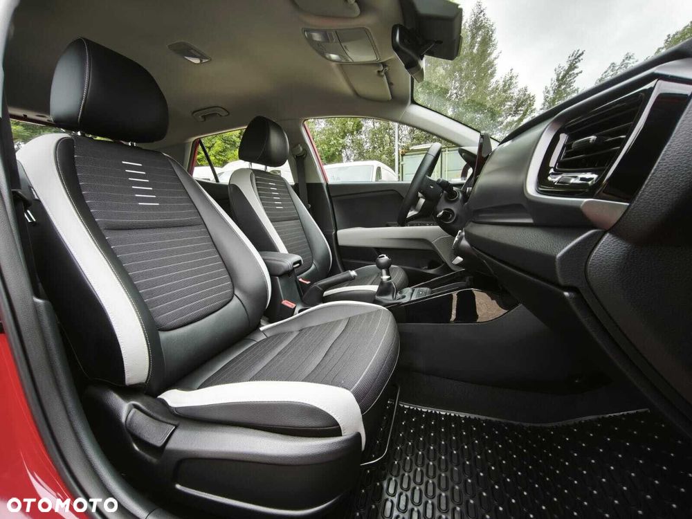 Kia Stonic 1.2 L - 17