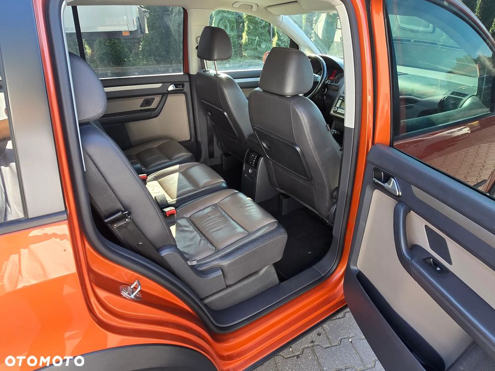 Volkswagen Touran 2008 photo 5
