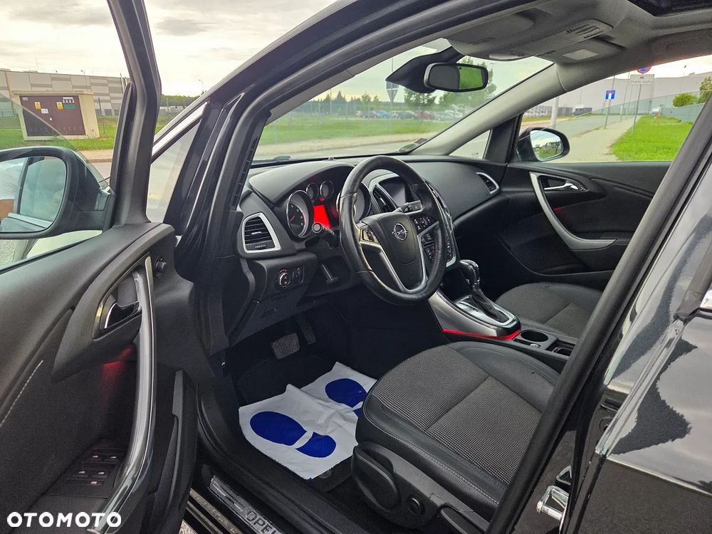 Opel Astra 1.4 Turbo Automatik Exklusiv - 9