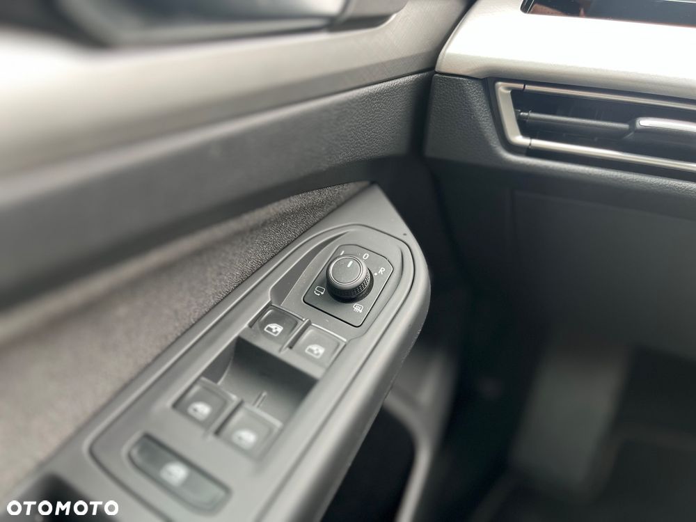 Volkswagen Golf 1.5 eTSI mHEV Life Plus DSG - 21