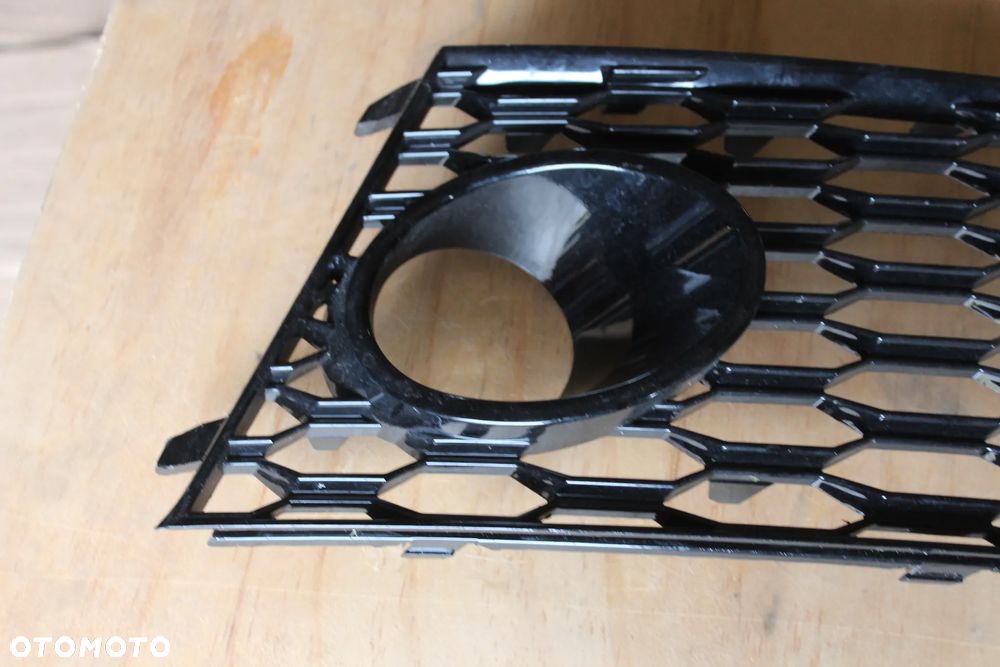 KRATKA ZDERZAKA PRAWA AUDI RS6 RS7 C7 LIFT 4G0807682T 2015 - 3