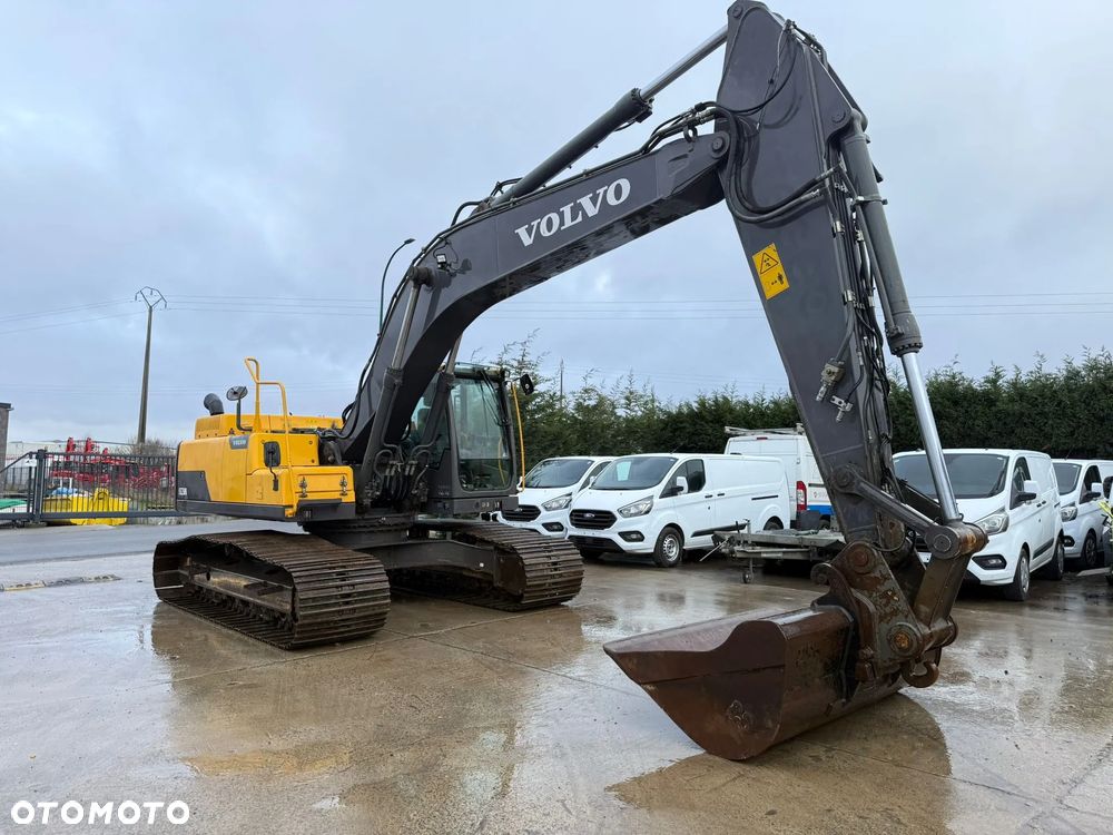 Volvo EC250DL - 13