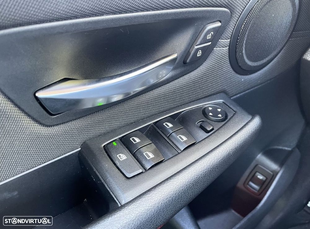BMW 216 Active Tourer d Line Sport - 31