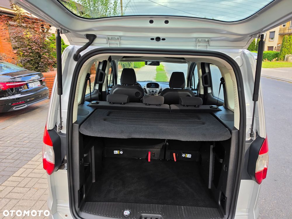 Ford Tourneo Courier 1.5 TDCi Trend - 25