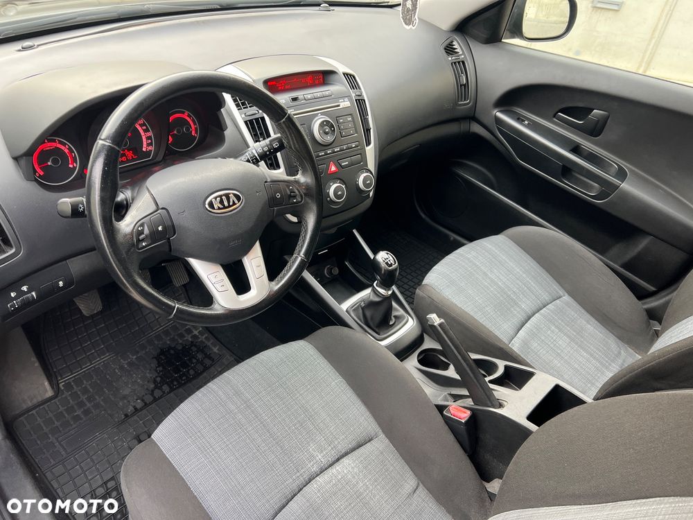 Kia Ceed 1.4 CVVT ISG Vision - 8