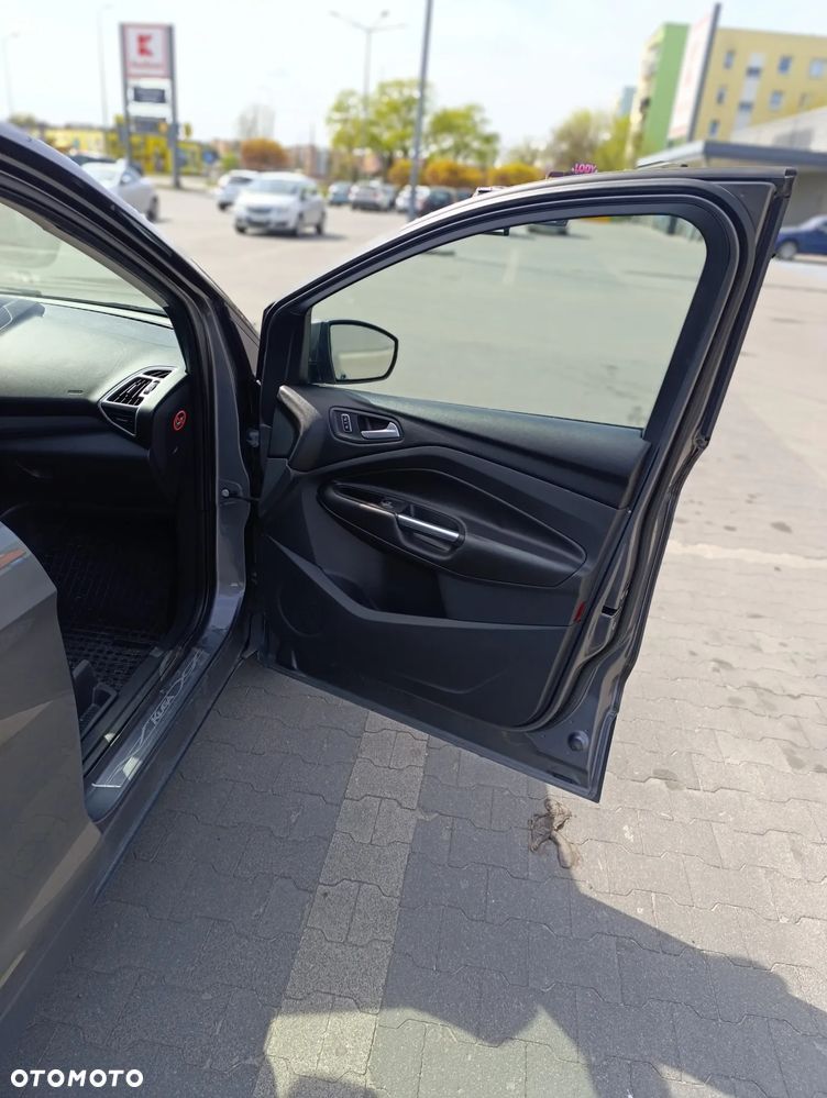 Ford Kuga 2.0 TDCi 4WD Titanium - 14