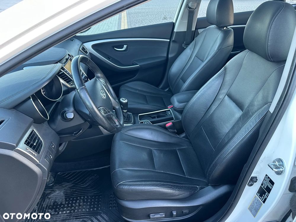 Hyundai i30 1.6 Style - 26