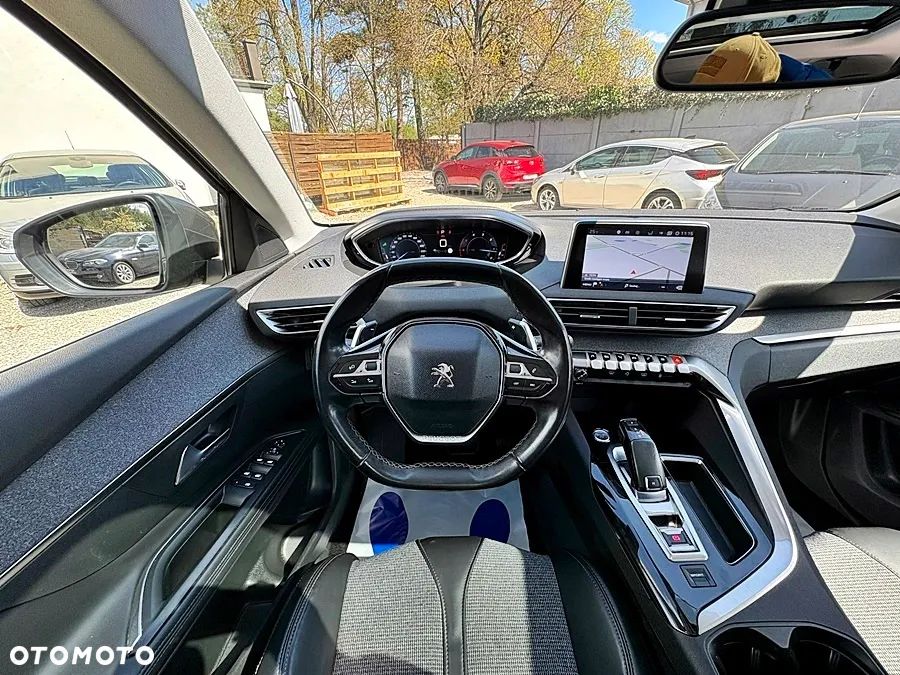 Peugeot 5008 BlueHDi 120 EAT6 Allure - 24