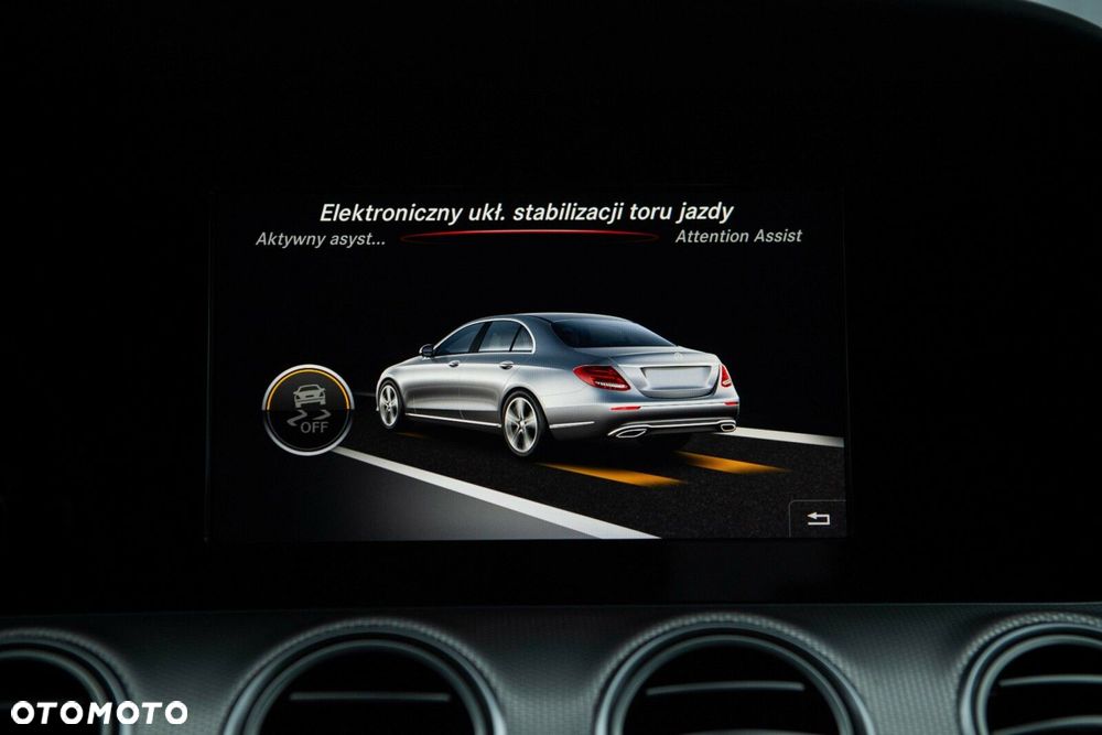 Mercedes-Benz Klasa E 220 d 9G-TRONIC - 34