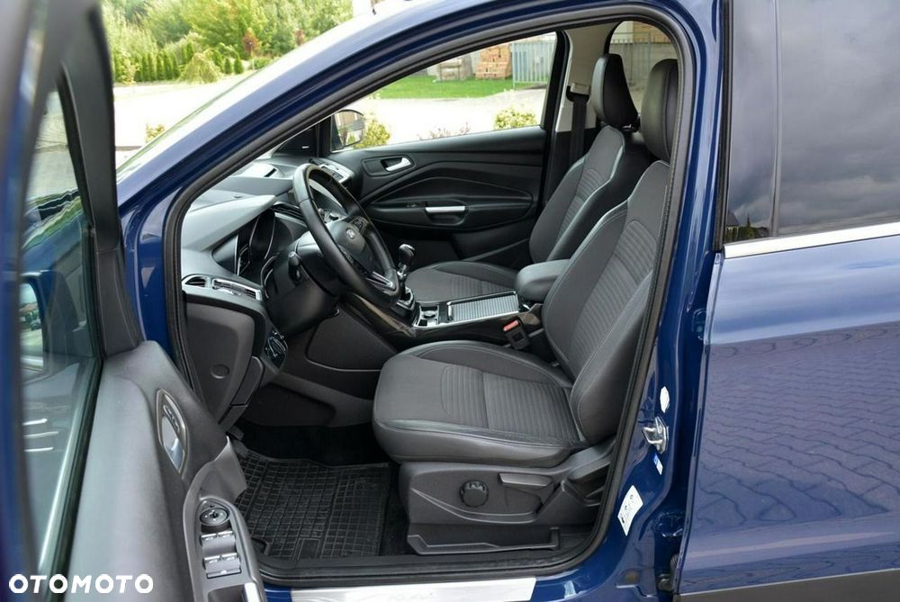 Ford Kuga 1.5 EcoBoost 2x4 Titanium - 20